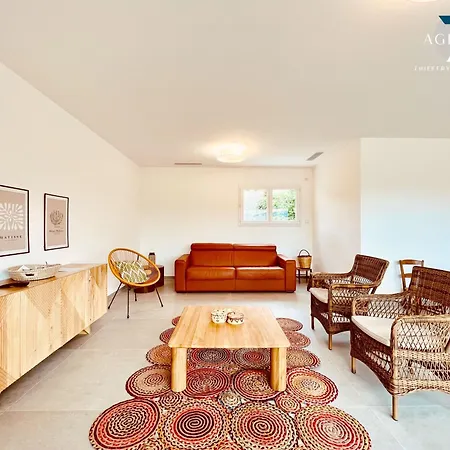 Azurea * Σαιντ-Μαξίμ