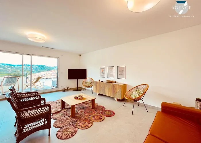 Azurea * Σαιντ-Μαξίμ