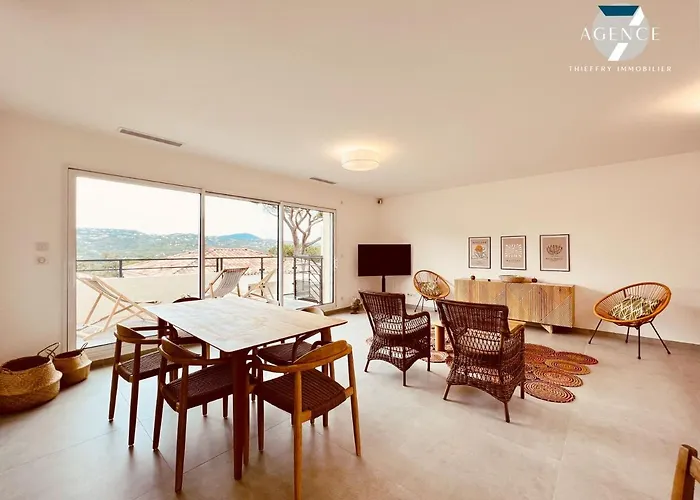 Azurea Σαιντ-Μαξίμ